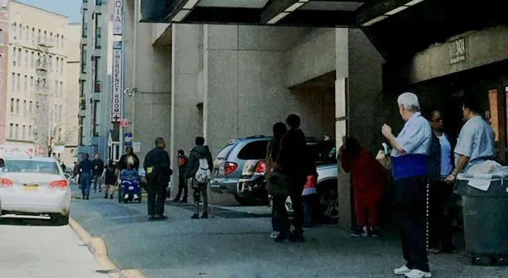 Empleado de hospital en El Bronx muere de cardíaco mientras se masturbaba
