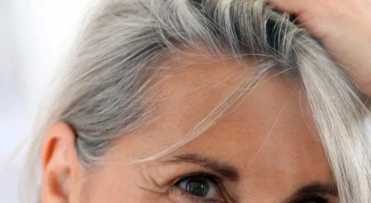 ¿Cómo lidiar con las canas?