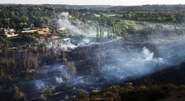 California: ordenan evacuar 20 mil viviendas por incendio forestal 