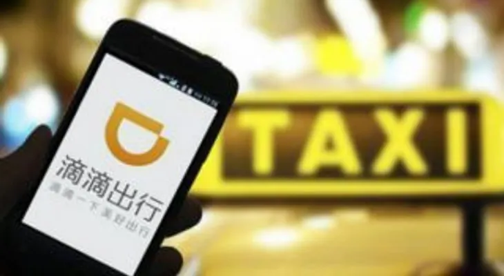 Subió a un taxi con su amante y el chofer era el marido