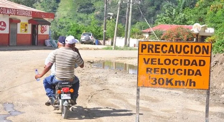 Obras Públicas interviene la carretera turística