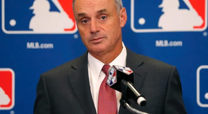 Comisionado de MLB dice no está seguro de que haya béisbol este año