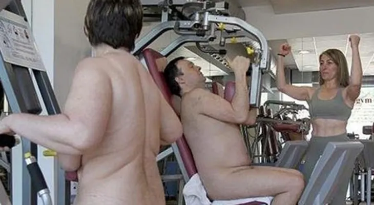 Sin pudor, abren primer gimnasio nudista