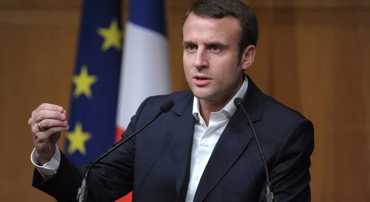 Macron dice que depende de Londres avanzar en la negociación del "brexit"