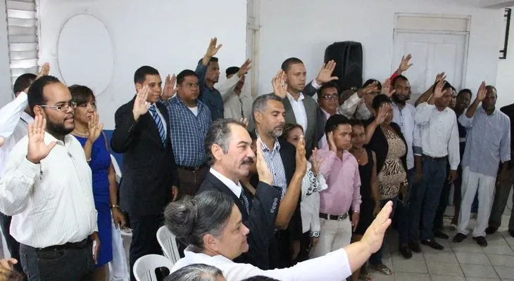 Dirigentes del PRM juramentan Comando de Campaña en el municipio SDE 