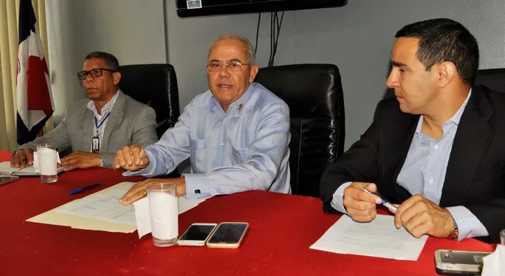 Educación inicia reconstrucción y mantenimiento de 66 centros educativos de Santiago