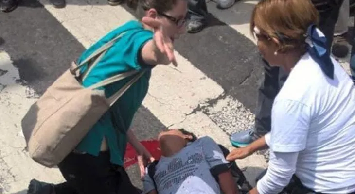 Muere Carlos Moreno, el opositor de 19 años atacado por los colectivos chavistas durante la marcha contra Maduro
