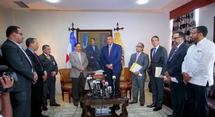 PRM visita la JCE y pide su intervención en uso recursos del Estado en campaña electoral