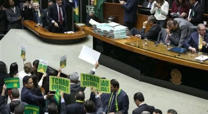 Diputados decidirán hoy si habrá juicio político contra presidenta brasileña