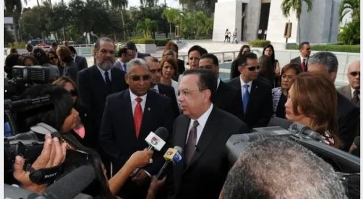 Héctor Valdez Albizu: Posible alza tasas de interés sería lo menos perjudicial 