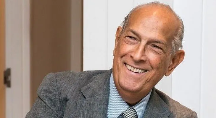 Pondrán Oscar de la Renta a calle de Nueva York