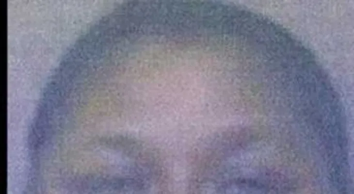 Mujer clava tenedor a otra en un ojo en una pelea por una costilla en un restaurant