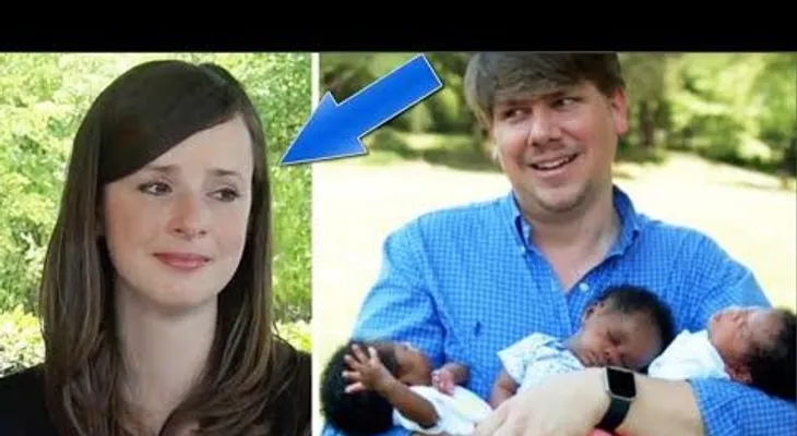 Una mujer blanca tiene triillizos negros, pero la reacción de su marido es bella