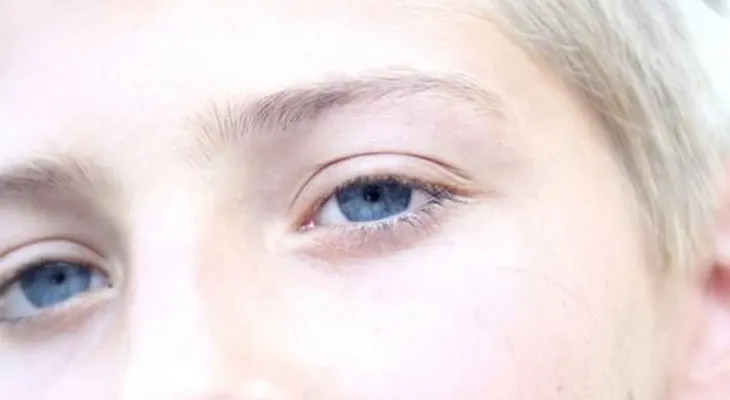 Según científicos: Las personas con ojos claros tienen más posibilidad de ser alcohólica 