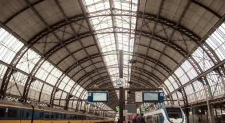 Sabotaje paraliza el tráfico ferroviario en Países Bajos