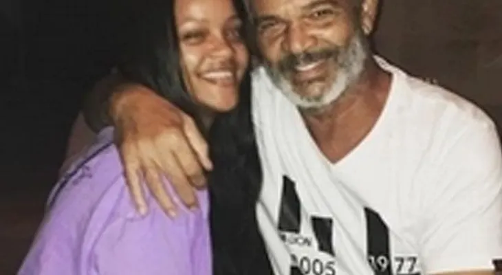 El padre de Rihanna tiene coronavirus y es ayudado con un respirador artificial