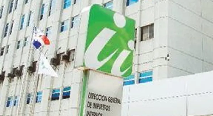  Acusados de estafar a DGII seguirán en prisión 