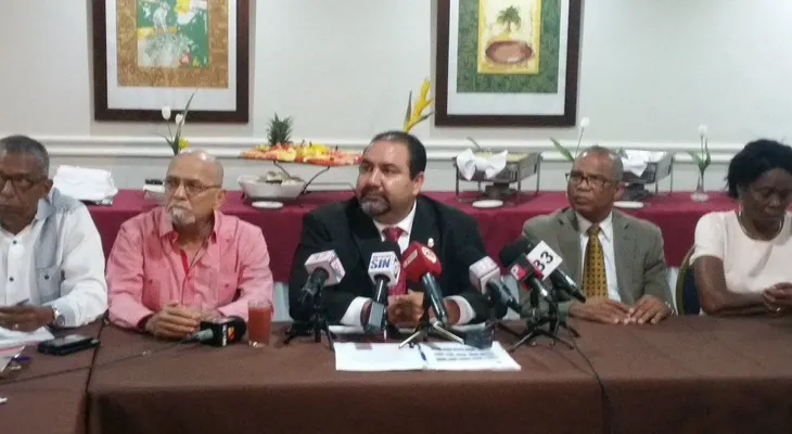 PRSC y partidos emergentes proponen funsión en Códido de leyes partidos y electoral 