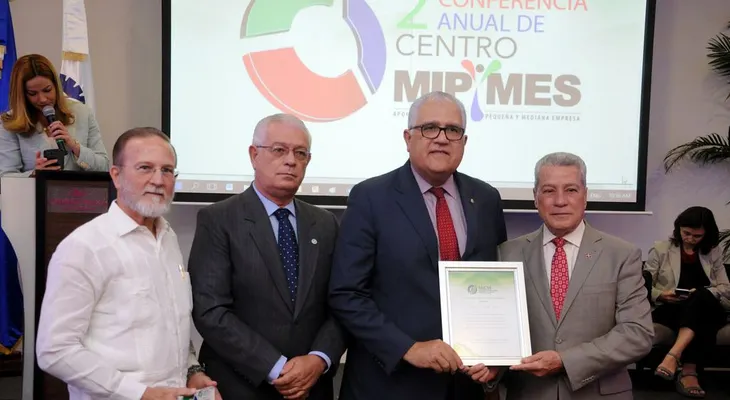 Gobierno proyecta entrada en operación de más de 20 centros Mipymes