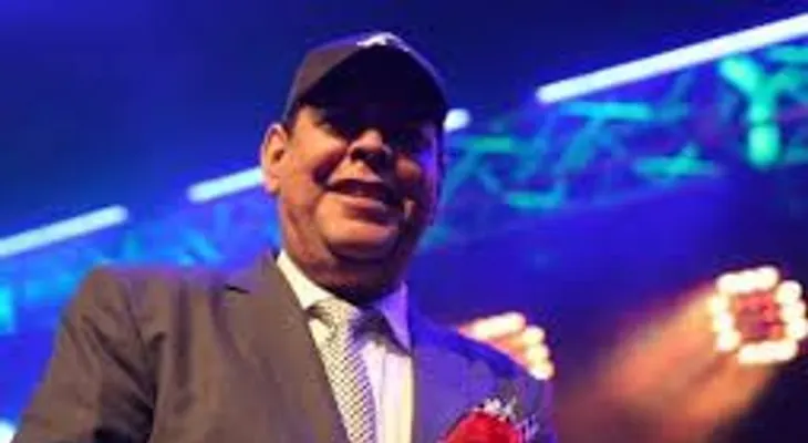 Fernando Villalona pide aprobación de sus seguidores para una bariátrica