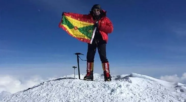 Terror en el Monte Everest: un montañista murió y otro está desaparecido