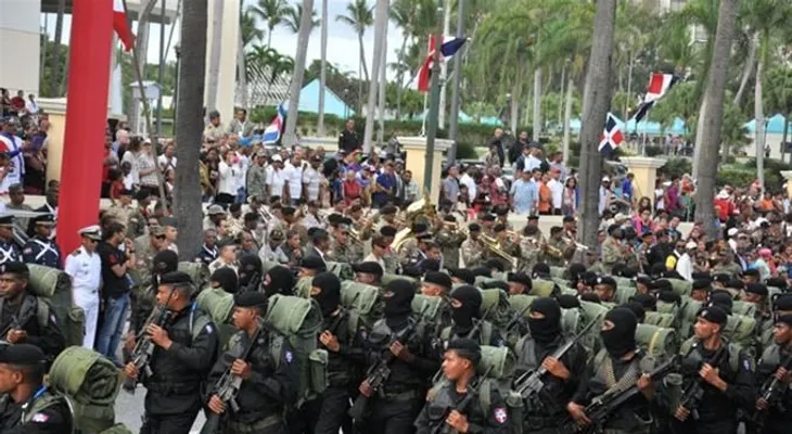 Cepeda y Cepeda sufre desmayo cuando narraba desfile; se encuentra en situación estable