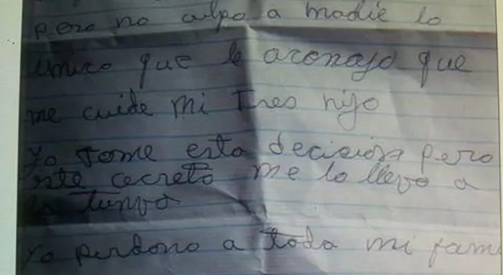  Universitaria se ahorca y pide cuiden dos hijos
