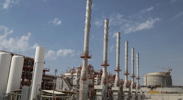 Teherán sin sanciones: ¿Se ahogará la economía mundial en el crudo iraní?