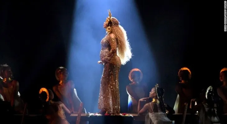 Beyoncé comparte la primera foto de sus gemelos, Sir y Rumi