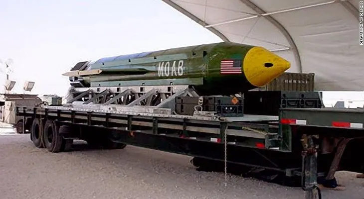 La "madre de todas las bombas" golpea posiciones de ISIS y mata a 36 militantes