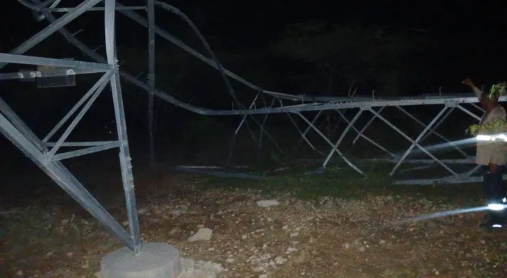 Incidente en línea de transmisión de ETED afecta servicio eléctrico en varias zonas del Gran Santo Domingo