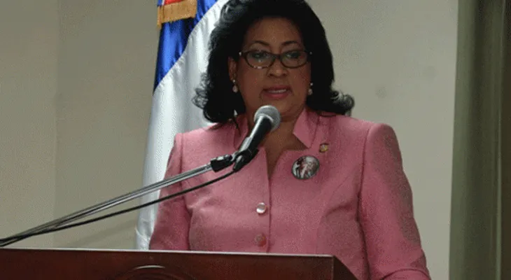 Cristina Lizardo aboga unidad escuelas y hogares para erradicar violencia domestica