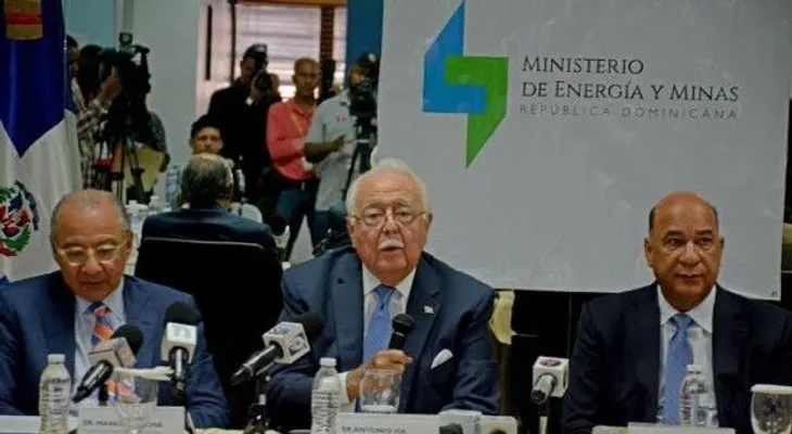 Gobierno suscribe acuerdo para remediar pasivos ambientales en mina Cotuí
