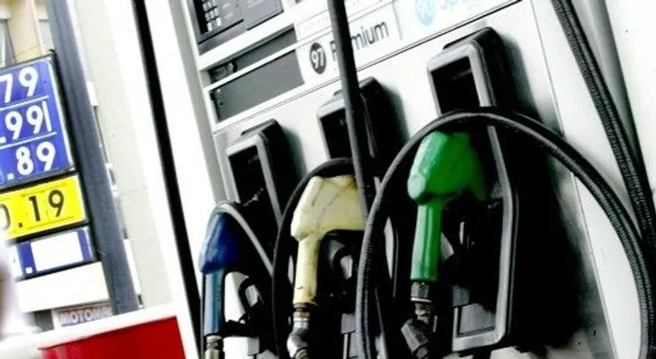 Desmantelan banda compraba combustibles con cheques falsos 