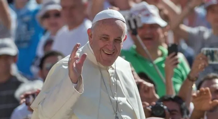 Papa permitirá perdonar del pecado de aborto a arrepentidos