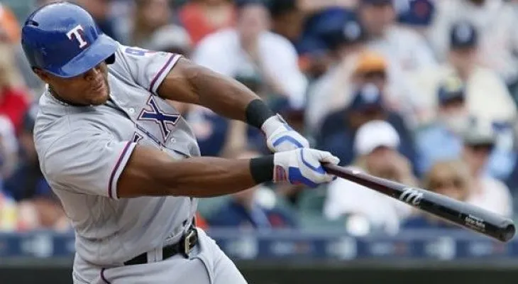 Rangers disparan 5 jonrones en victoria ante Tigres
