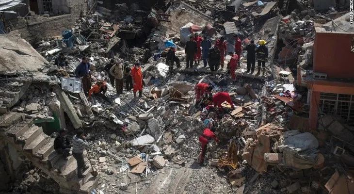 EE.UU. e Iraq indagan denuncias sobre 200 muertos por ataques aéreos en Mosul