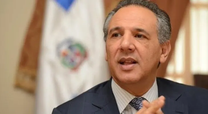Peralta revela la RD exporta 10.02 millones de pares de calzados a EU