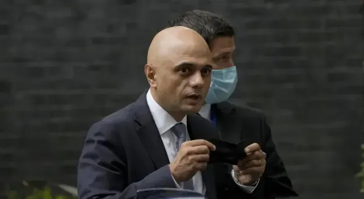 "Las restricciones deben ser último recurso", dice ministro de Sanidad británico