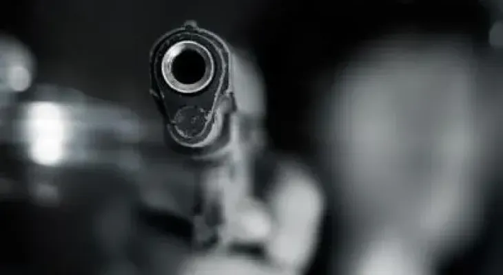 Hechos que consternan el país; agente DIGESETT mata cuatro personas e hiere un niño; hombre asesina su esposa