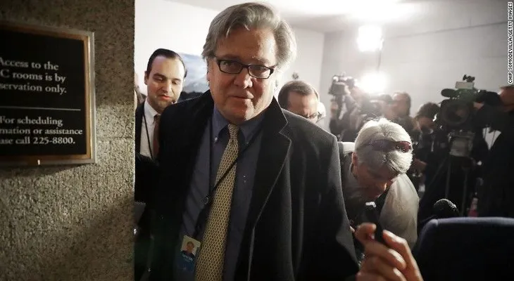 Trump excluye a Steve Bannon del Consejo de Seguridad Nacional