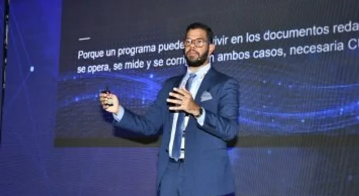 Jurista pide al Senado condicionar prórroga del régimen penal empresarial a reformas concretas