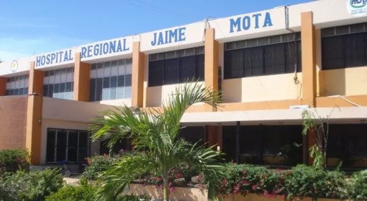 Ingresan nuevamente en hospital niño nacido con microcefalia