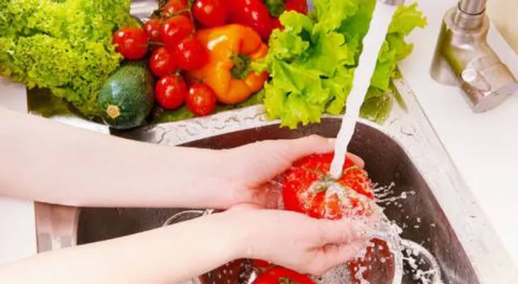 Anota: alimentos que NUNCA debes lavar antes de cocinar y otros que sí