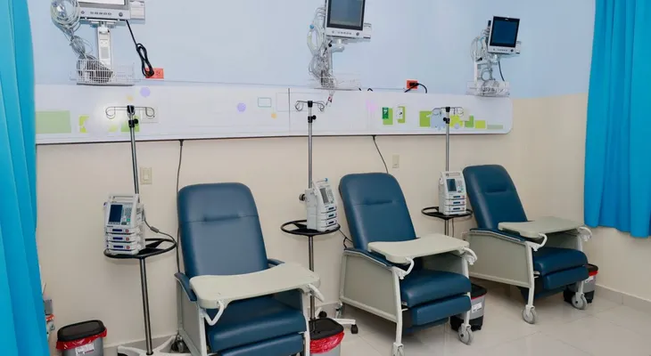 Primera Dama y SNS inauguran área para pacientes de la Unidad Hemato-Oncológicos del Centro Hugo Mendoza