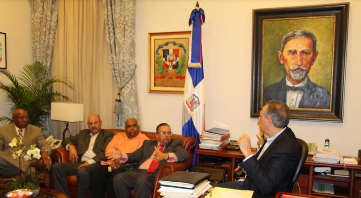 Presidente Medina dispone terminar principal canal  de riego en San Juan 