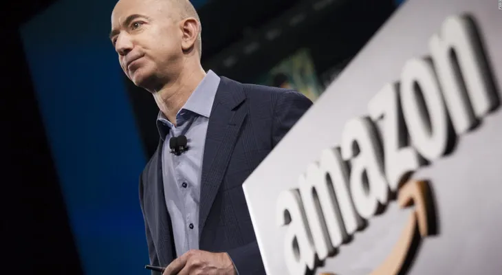 Jeff y MacKenzie Bezos crean un fondo de 2.000 millones de dólares para ayudar a las personas sin hogar