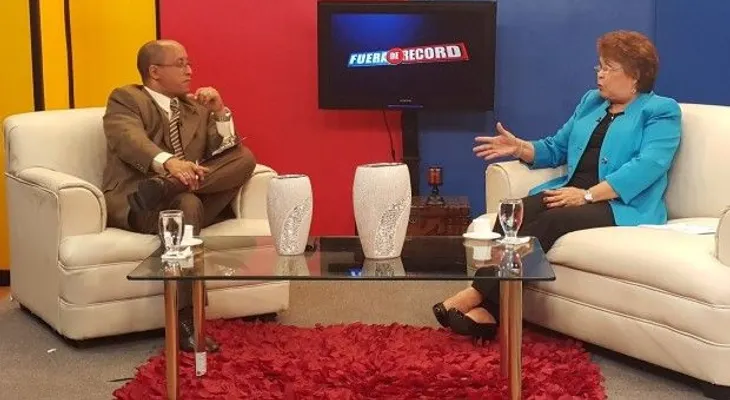 Alejandrina Germán advierte que irse del PLD sería una "muerte política"