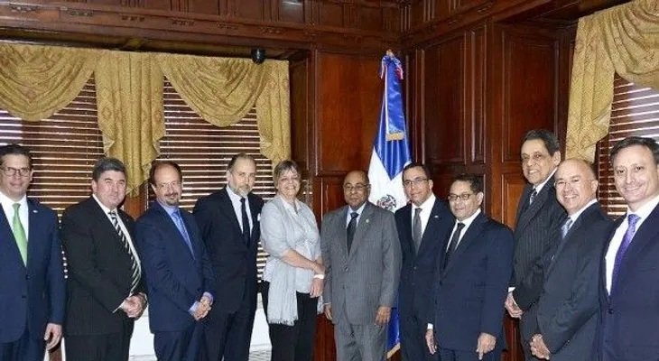 Canciller Navarro se reúne con Procurador, presidentes SCJ, TC y embajadores EU
