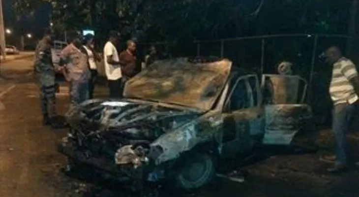 Tres personas mueren calcinadas por accidente en autopista 6 de Noviembre